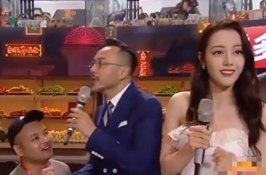 向明星求婚成了职业？向迪丽热巴求婚男子，曾