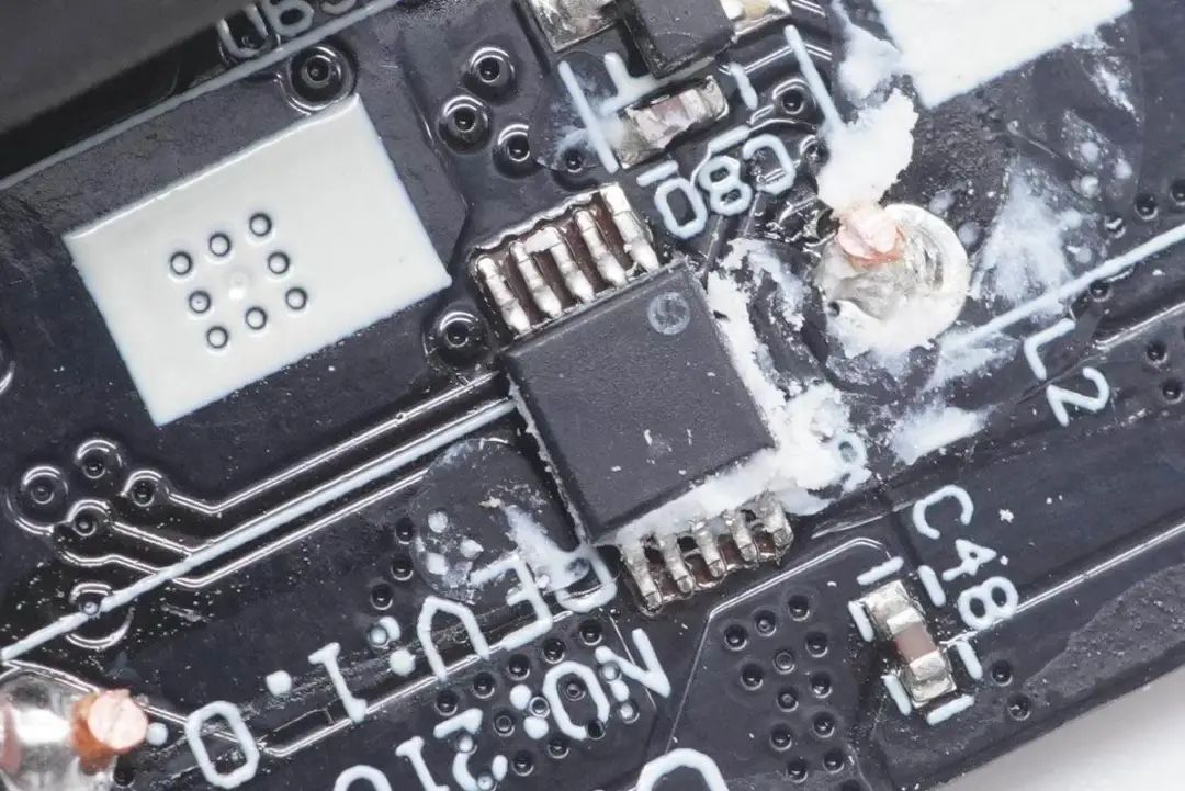 加油中国芯！拆解一款国产GaN器件的65W氮化镓快充