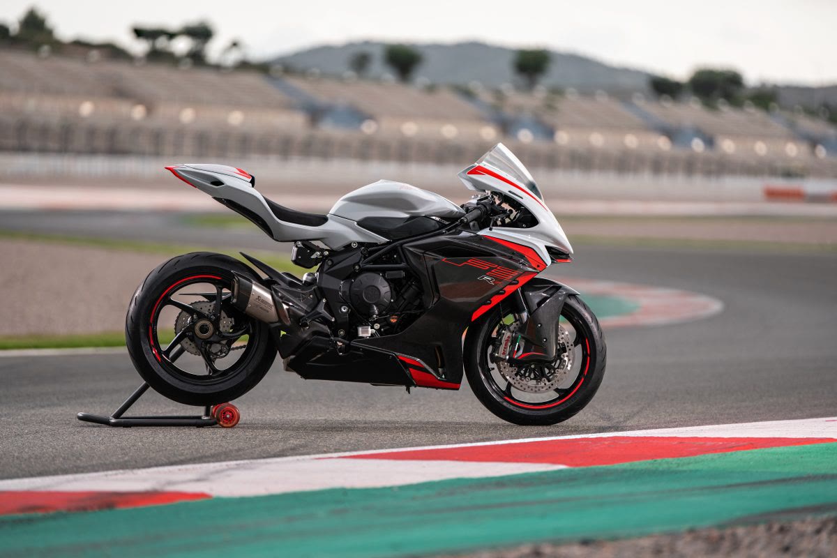 2022�¹�˹��F3 RR���������Ͷ�������������������ϵͳȫ��ǿ��