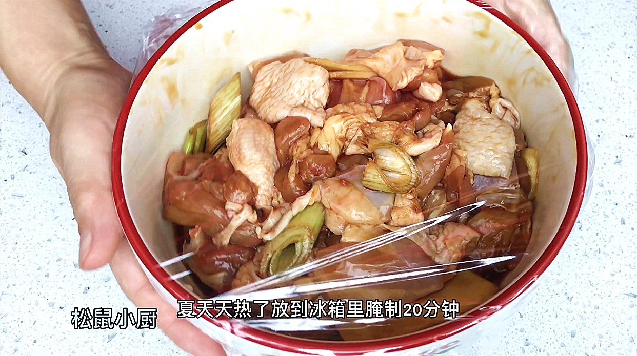 饭店208元的三汁焖锅，自己在家做30块全家吃饱，做法特简单