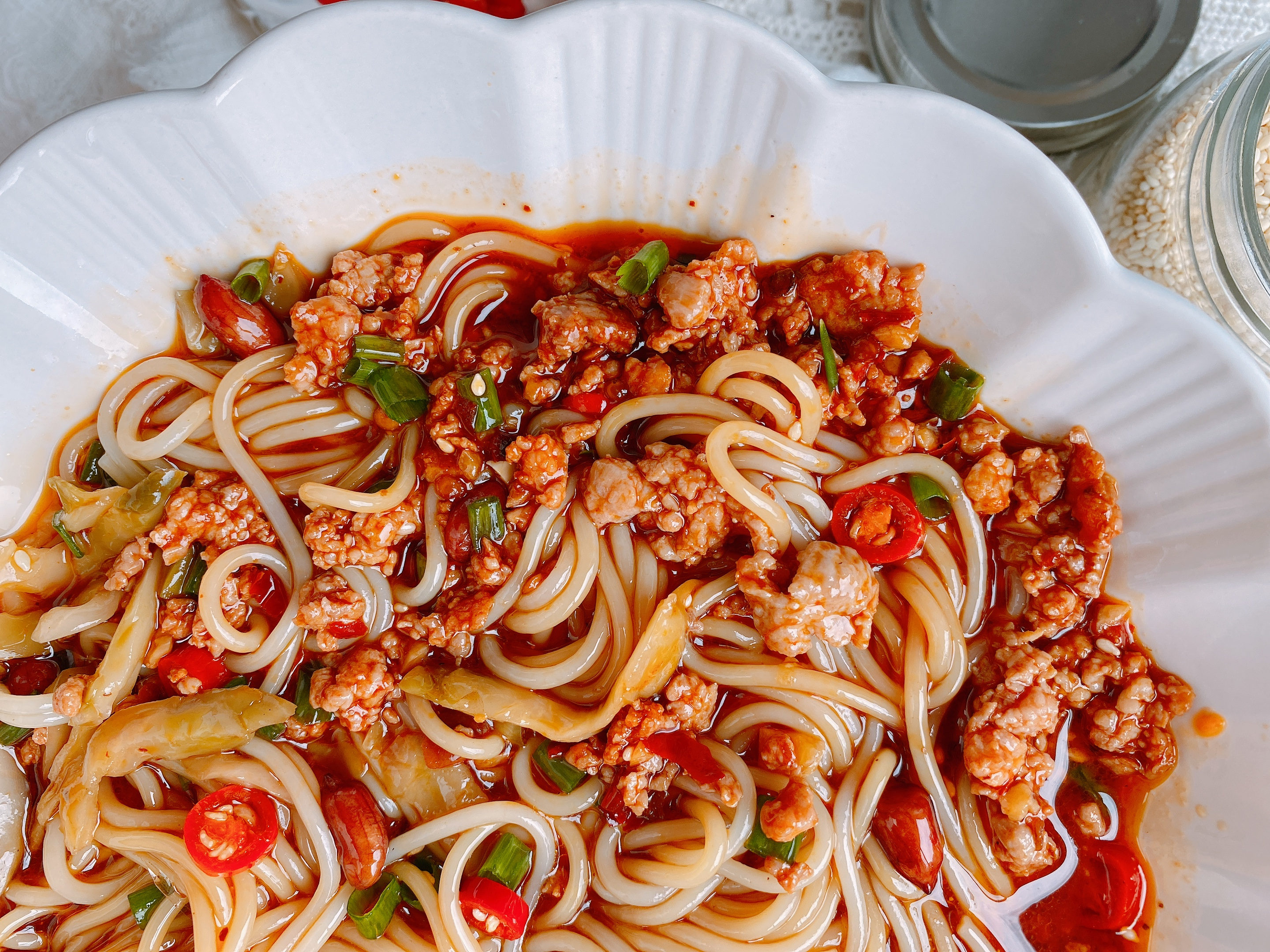 这是我做过最好吃的米粉，10分钟搞定，酸辣开胃，味道不输小吃街