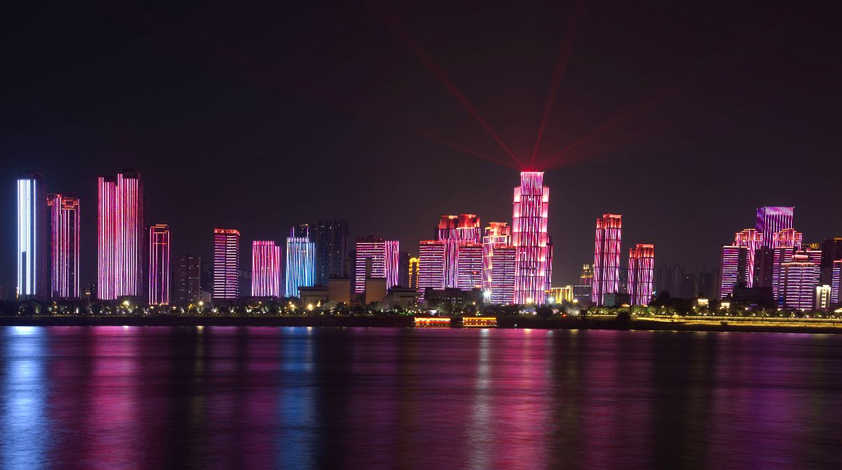 中國十大不夜城，上海只排第三，居然沒有南京