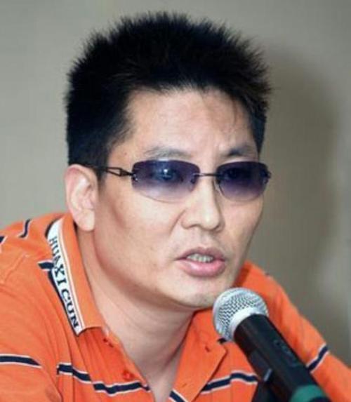 著名导演正式警告贾玲：希望你见好就收，不要