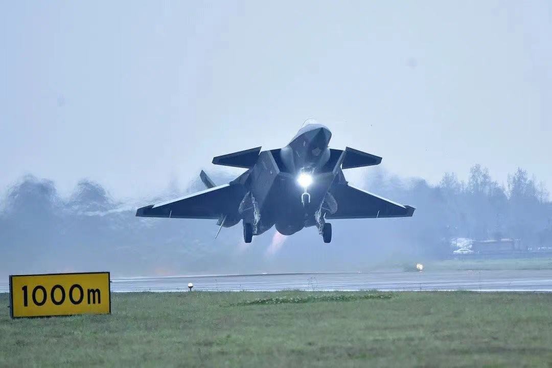 ��ž���Ǳ���ź�̨���Ͽ���ͻȻ��ʧ��̨������һ��ãȻ����δ���ֹ���20ս������