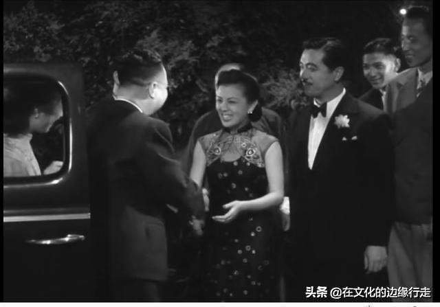 《一江春水向东流》里主角大都纪实表演，而配