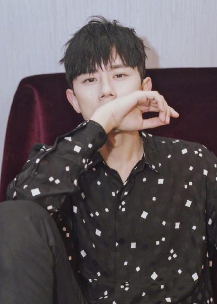 人民日报发表评论，点名张杰的做法，张杰一句