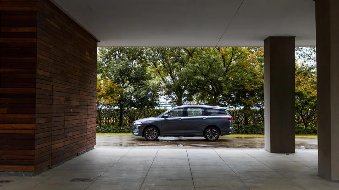 它可能是2020年最成功的MPV，只卖10万元