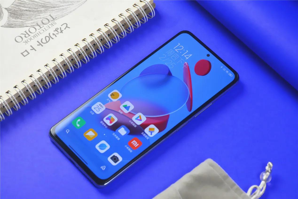 不是吧不是吧，都2021年了，还有人买OPPOA93这样的线下机