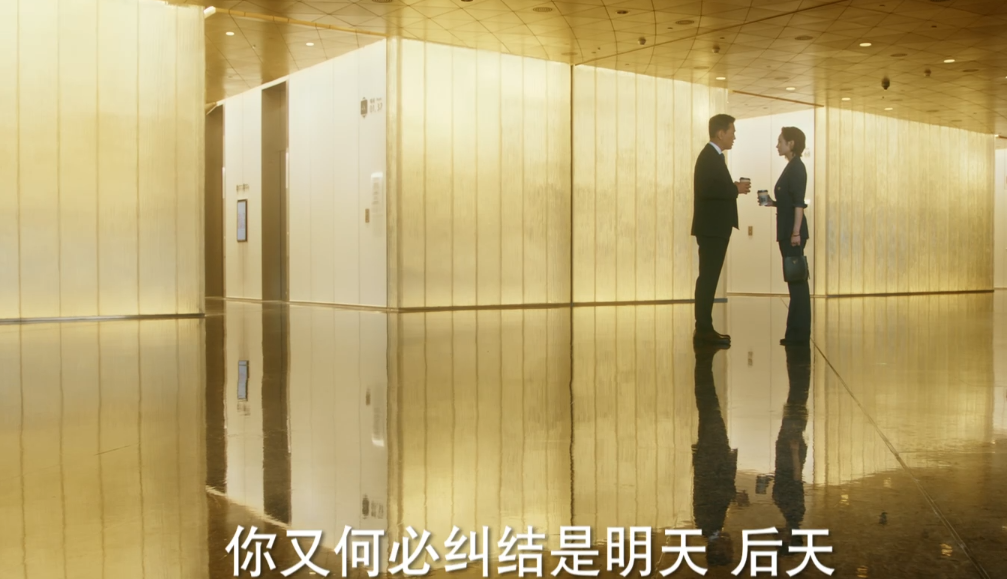 他爱：陆浩去陪周莉，任染做不到一腔孤勇；她选择成为“机器人”
