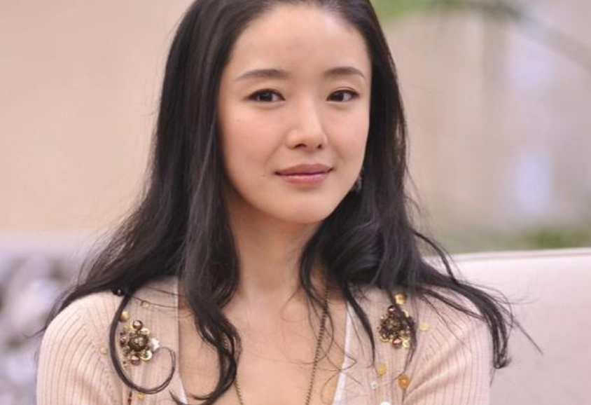 王永红：公司破产丝毫不慌，套61亿携女明星出逃，亲爹去世都不回