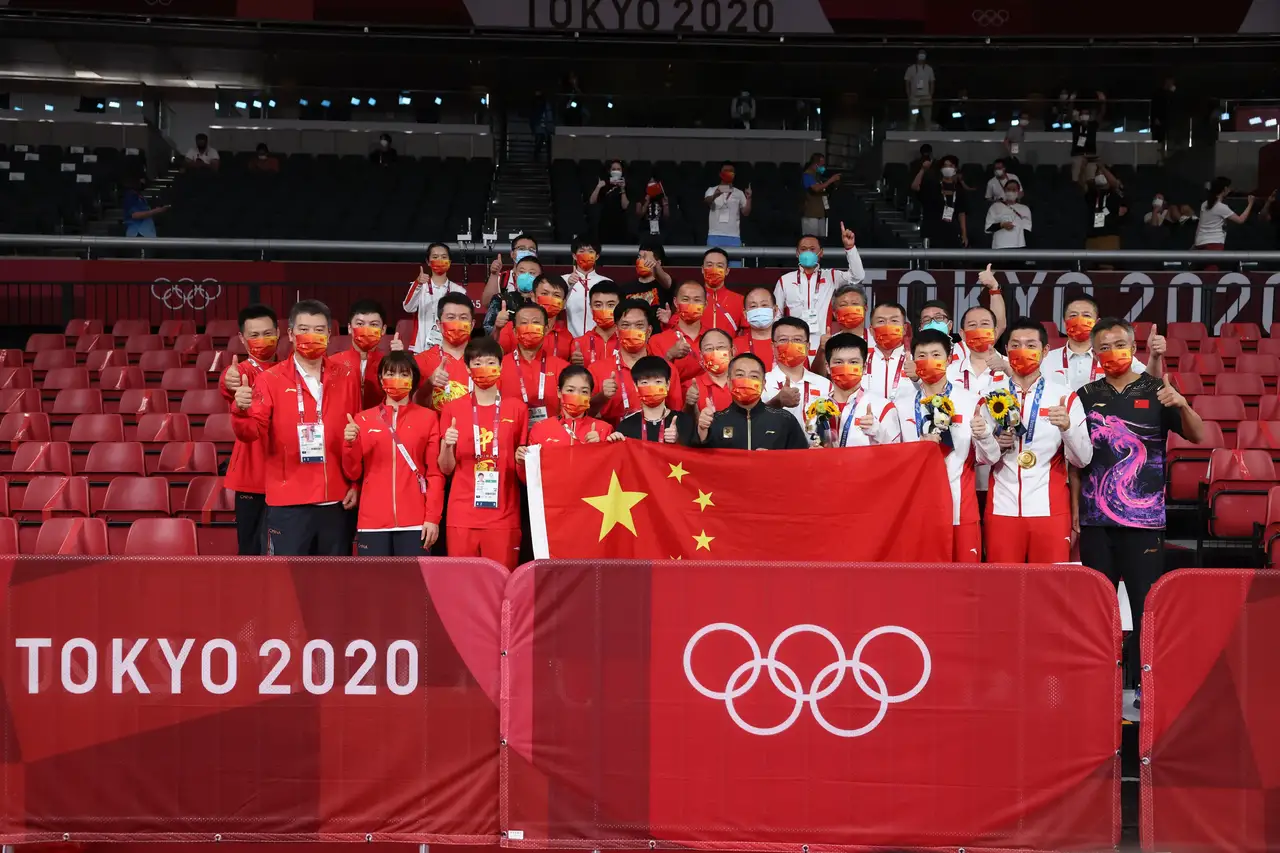 国乒结束奥运之旅归国，许昕发文“昕雯联播永不停播”让人泪目