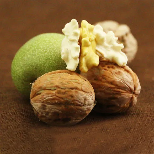 How delicious are fresh walnuts?