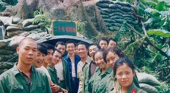 对越反击自卫战中，漂亮的“老山十姐妹救护队”，她们现在可好？