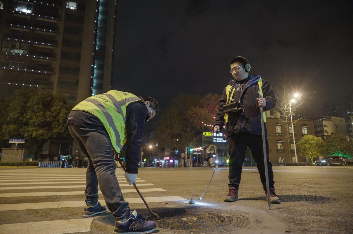 夜深人靜時(shí)，他們用耳朵給武漢這座城市管網(wǎng)“號(hào)脈”