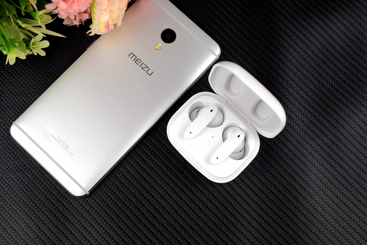 魅蓝 Blus 主动降噪耳机体验：主动降噪耳机的价格我帮你们打下来了