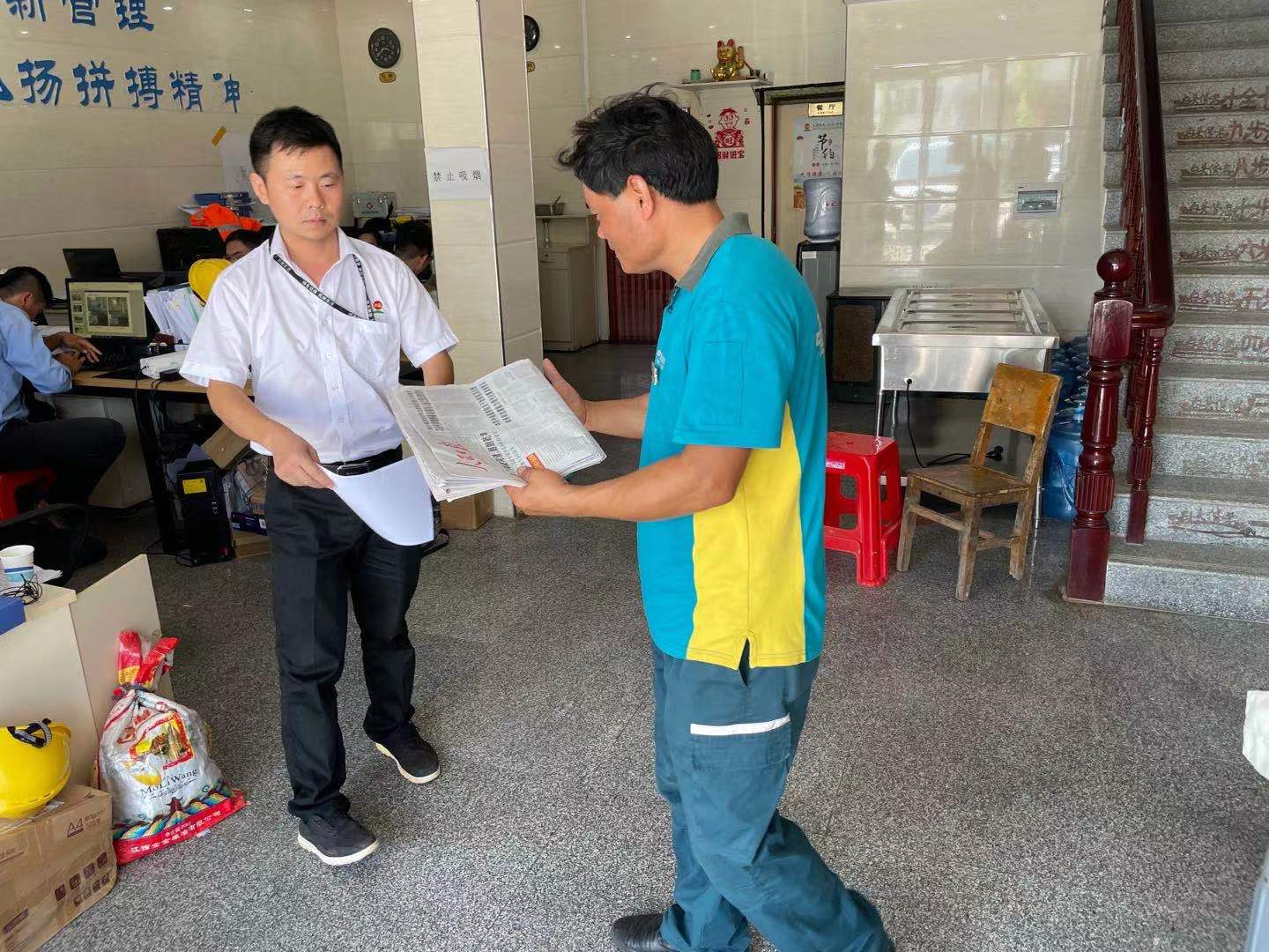 漫漫乡邮路 几多爱民情