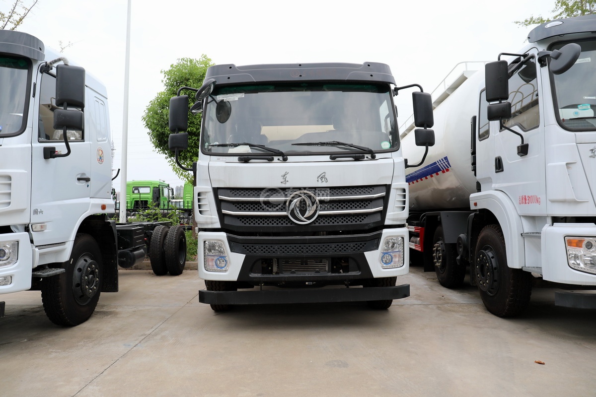 散装水泥专用车——东风单桥国六粉粒物料运输车