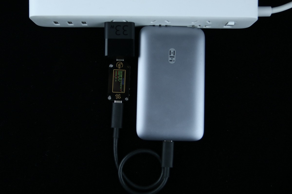 小体积氮化镓半导体来袭——紫米33W充电器MINI评测