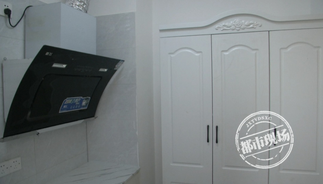 男子在九江联泰万泰城买花100万买的房，打开门一看彻底懵了