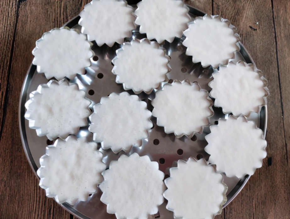 大米糕傳統做法，不用小蘇打和泡打粉，蓬鬆軟糯，比蛋糕還好