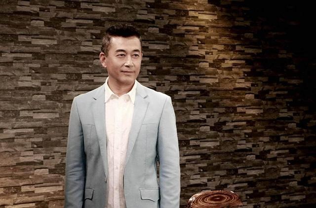 王志飞：从恋爱到结婚只用三天，台上当众骂前妻生的儿子没出息