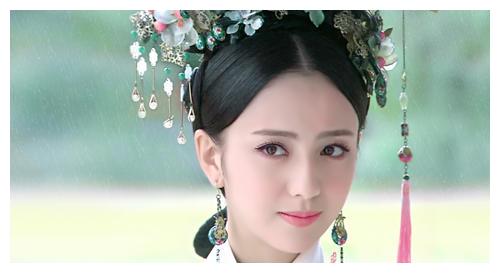 热巴为粉丝证婚，刘昊然给粉丝捐款，看到鞠婧