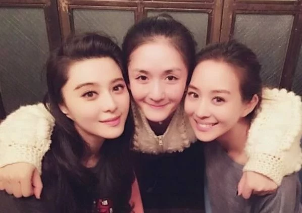 范冰冰出事后陷入低谷！这三人仍对她不离不弃