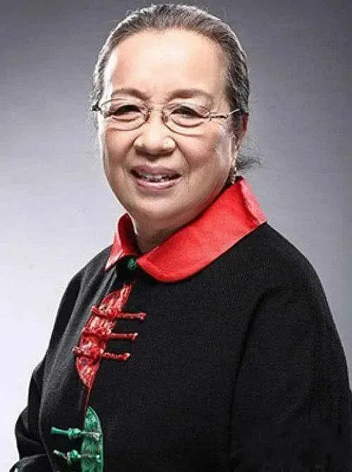 赵薇被封杀后,“容嬷嬷”又火了