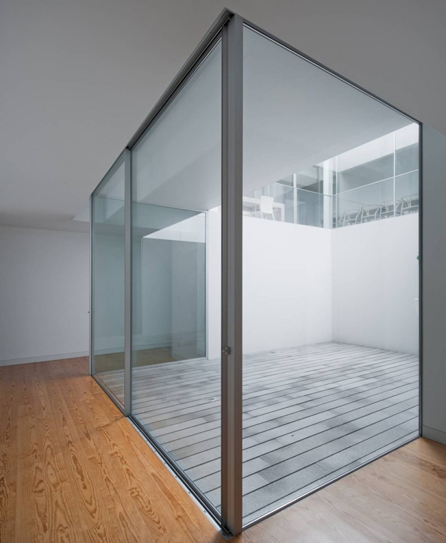 简约到极致的梦想白房子，Aires Mateus经典作品突破了时空界限