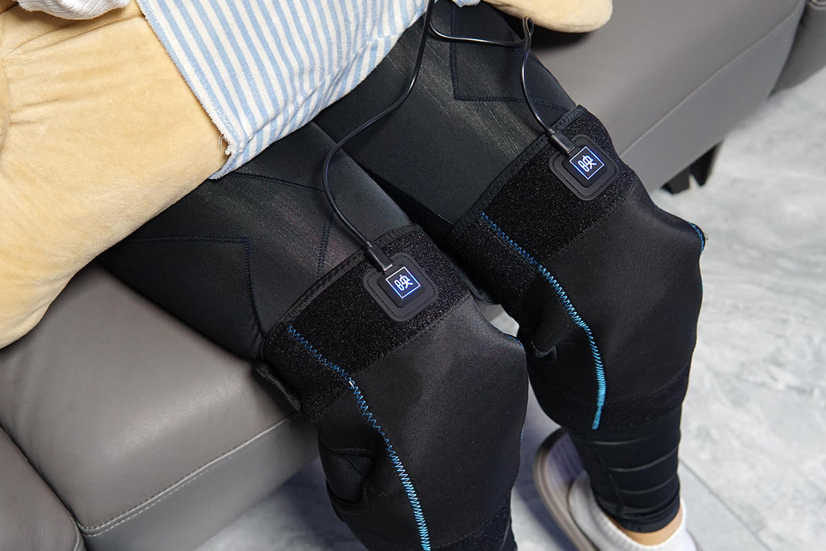 暖膝更暖心，用映寿汇发热护膝向爸妈表达爱