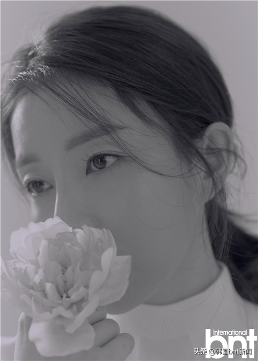 「bnt PHOTO」朴荣邻拍摄bnt写真 干练造型展现高贵知性魅力