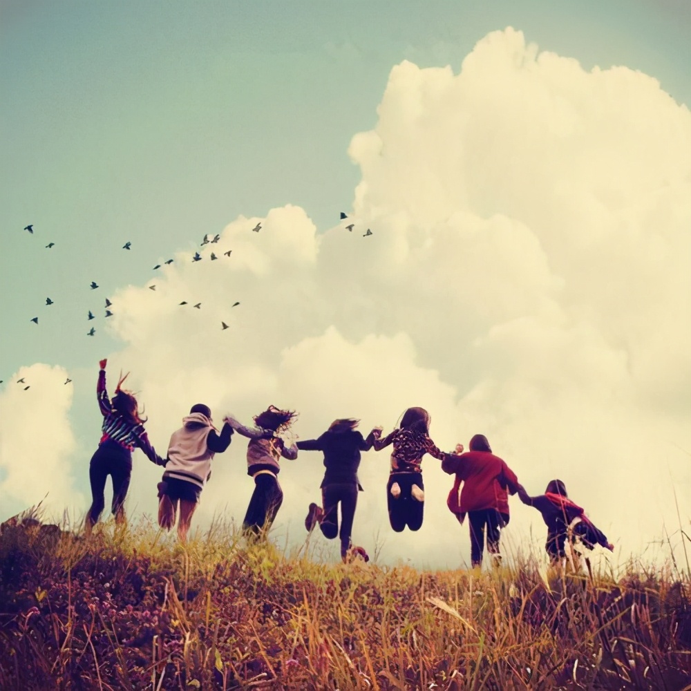 Unscramble small letter the expression that those disappearing: "Carefree " also did not smoke