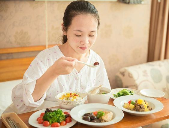 养娃堪比“换脸”，看到赵丽颖的新剧照，网友