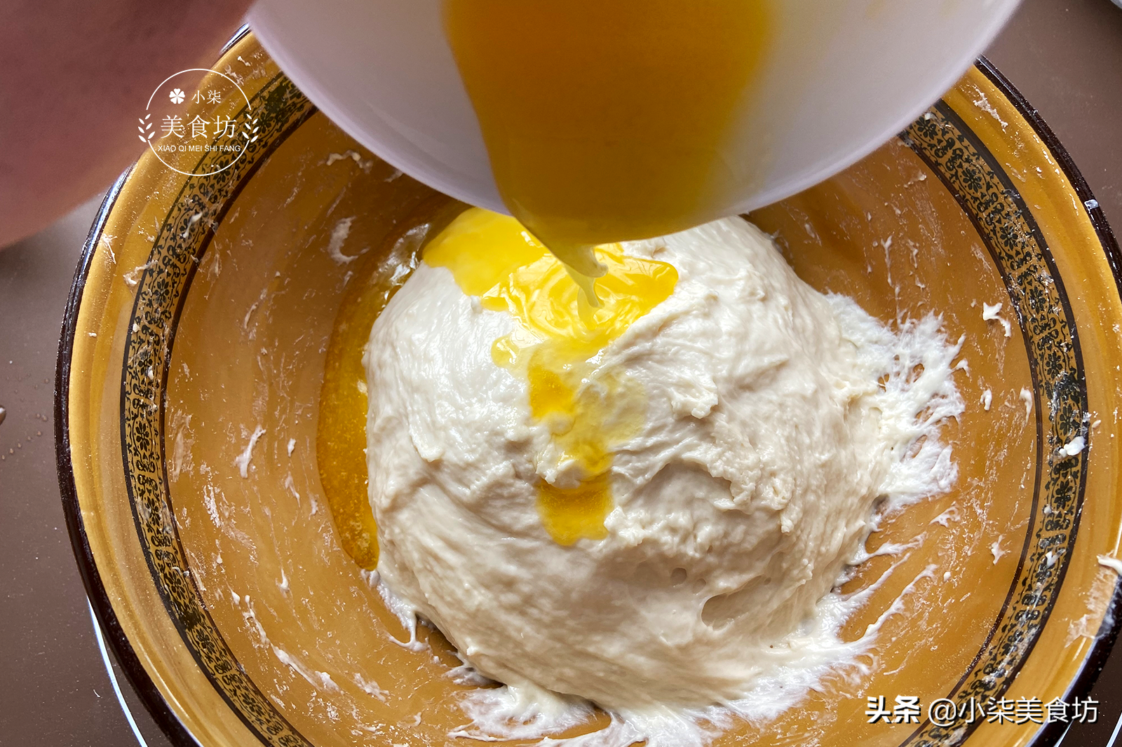 图片[8]-面包最简单做法 不用鸡蛋不用牛奶 松软又拉丝 比买的还好吃-起舞食谱网