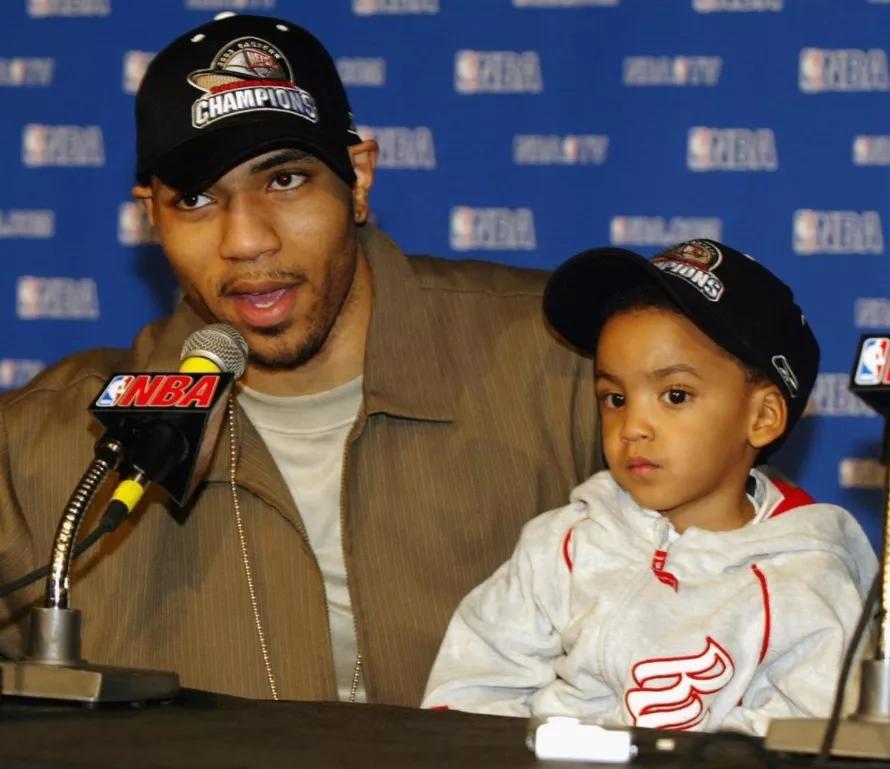 二十年前父親當選狀元，二十年後他也緊跟著父親的腳步進入NBA