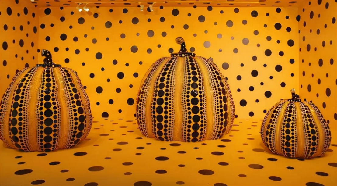 日本艺术家靠 画点 年入7亿 住院48年 和家人断绝来往 资讯咖