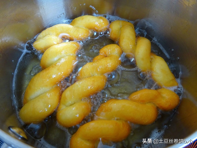 這是孩子最喜歡的早點，半小時完成，暄鬆柔軟，每次至少吃5個
