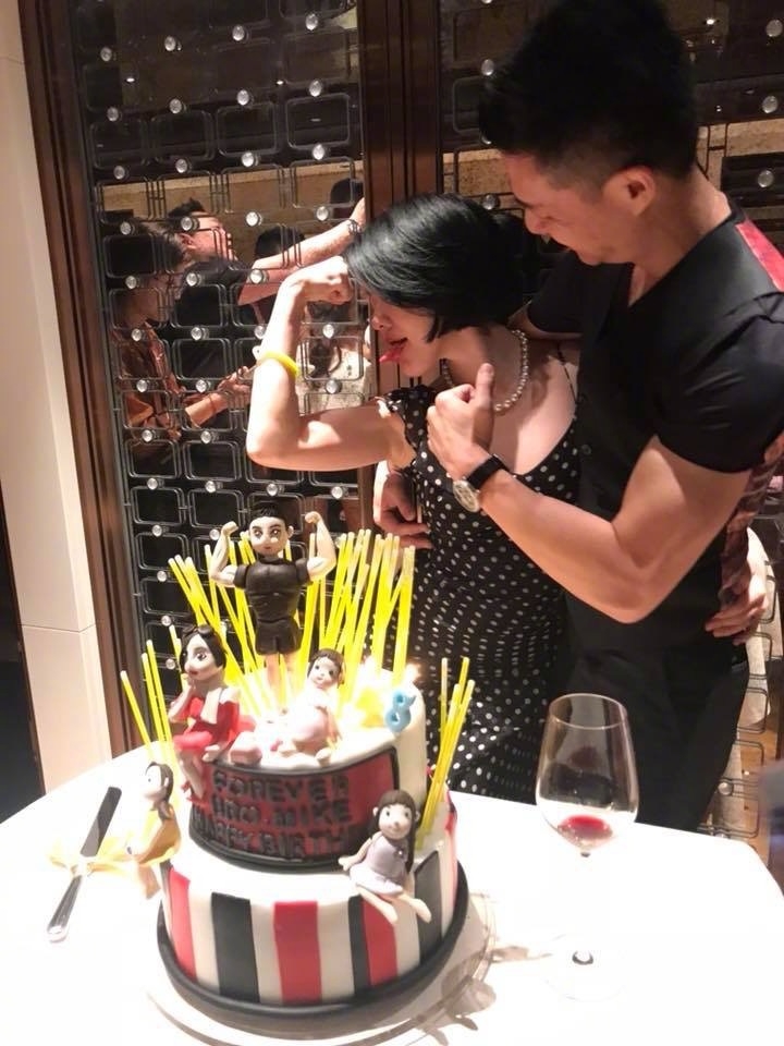 小s稱女兒是她的導師，學會勤洗頭洗澡，曾被大s吐槽頭髮像八寶粥