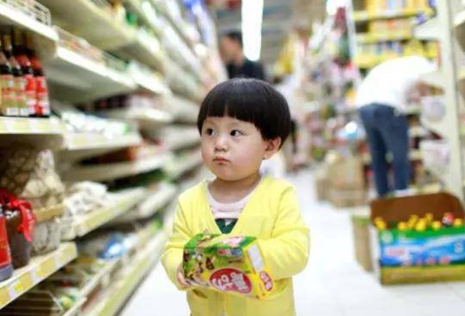 "为什么我的孩子打不还手、骂不还口"？病因还是出在家庭教育上
