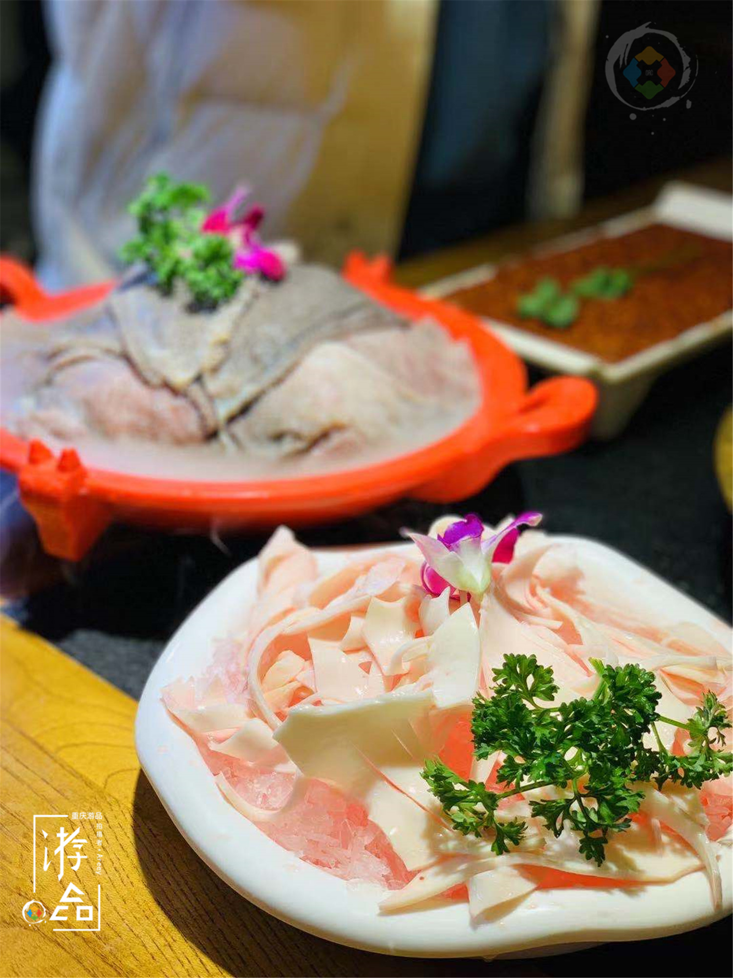 重庆冷知识：本地人都爱吃火锅，但火锅店的员工却从来不吃？