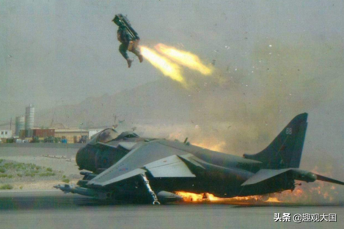 19年前王伟撞机牺牲，战友赵宇目睹全程，但为何