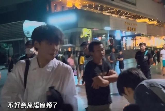 Deng exceeds the force of return home after getting fame or money, " create battalion " the Wang Chen that quits game art, in " 5 ha " actual strength encircles pink