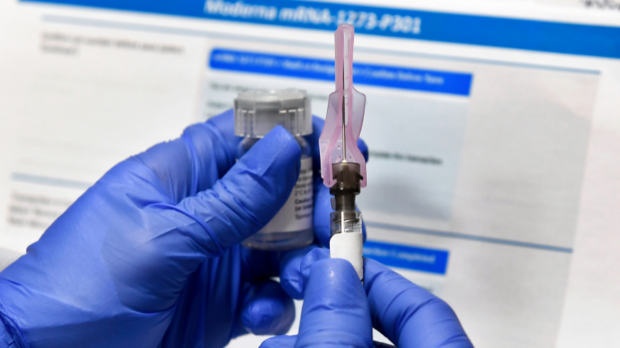 私自销毁新冠疫苗，美国药剂师声称：担心人类DNA被改变