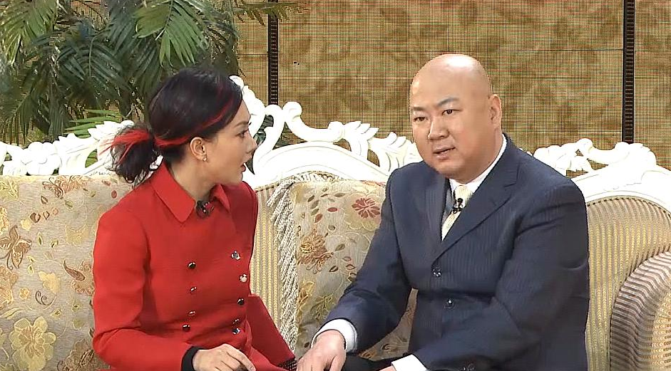 24岁嫁豪门，10年丁克，“双料冠军”牛莉：为何是人生赢家？