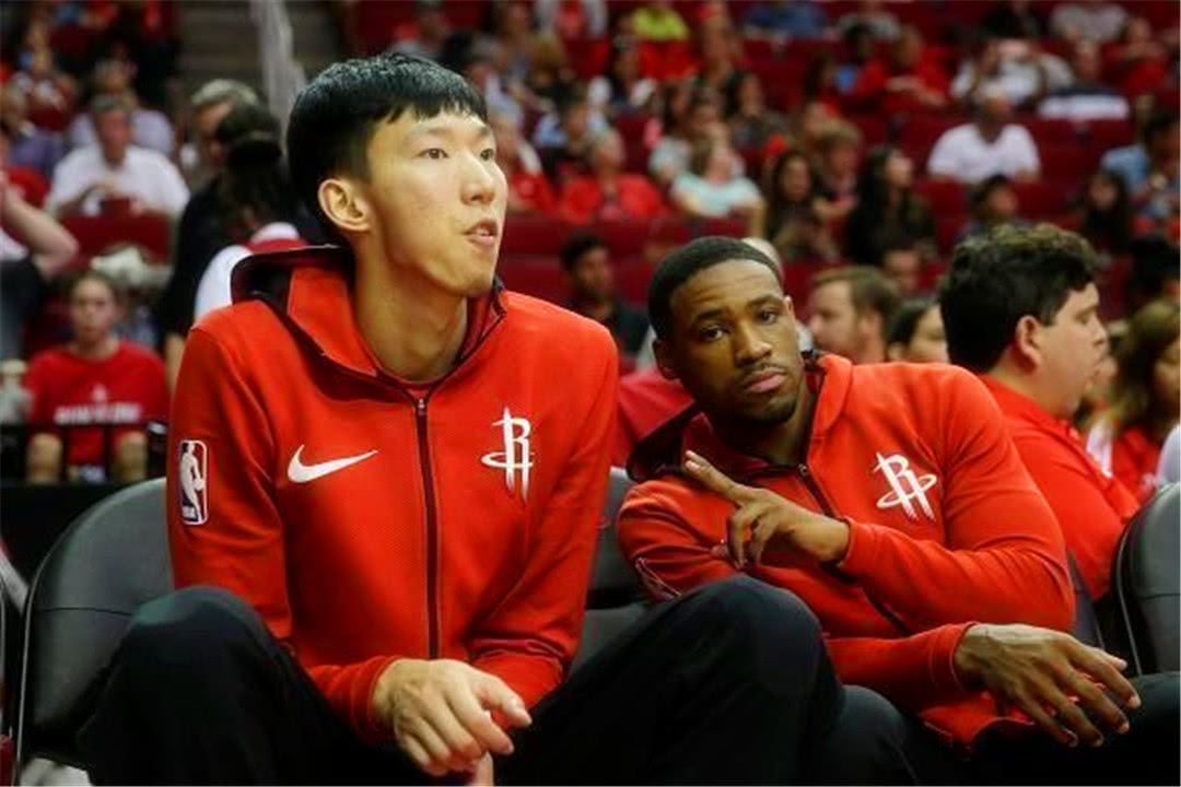 NBL联赛好打吗？国产雷阿伦18年前曾尝试，签约4个月，1场球没打