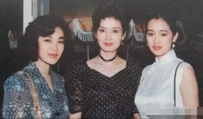 “悲情女皇”潘虹新剧开播，66岁的她至今单身无