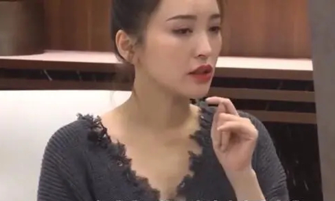 金莎再次回应章子怡点评：是不爽和愤怒！直言