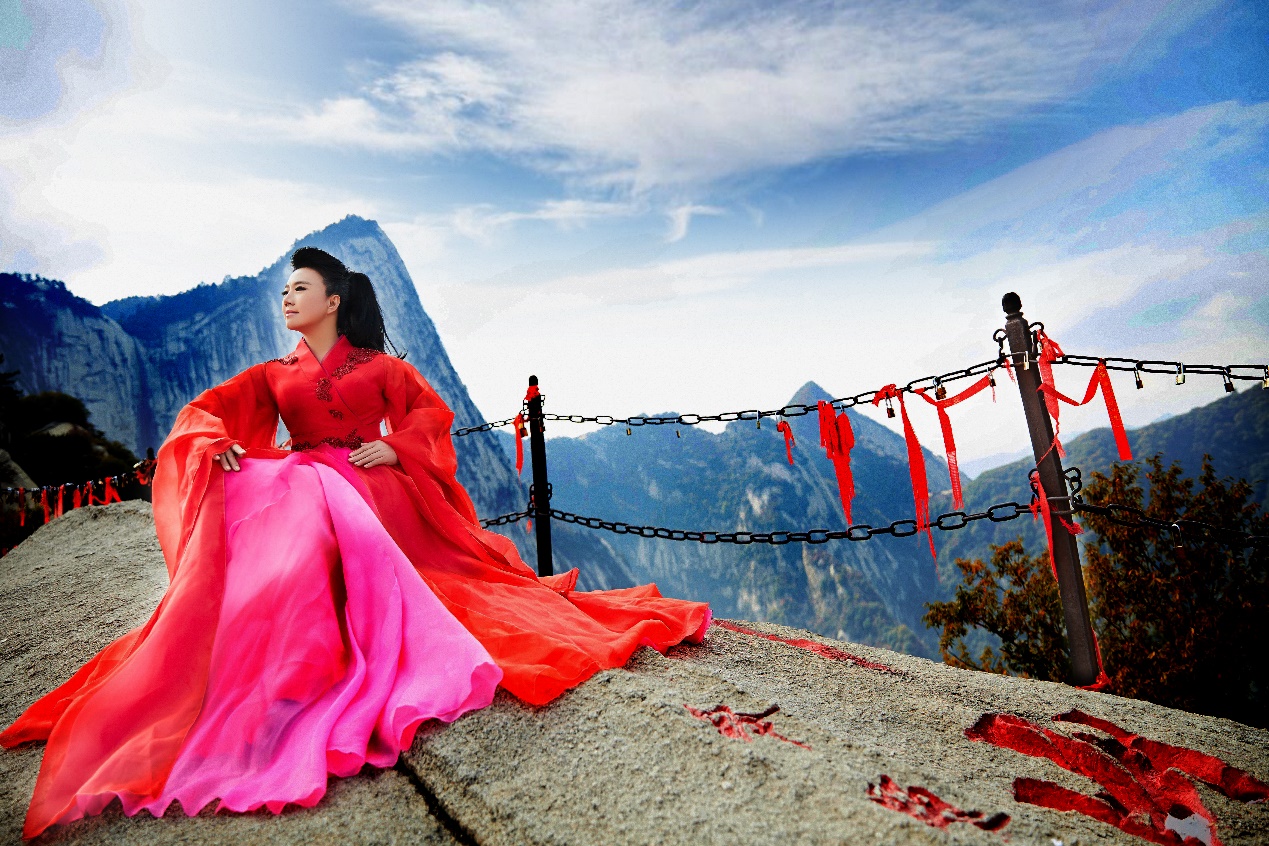 青年女中音刘子旗放歌英雄山《天下华山》礼赞“华夏之根”