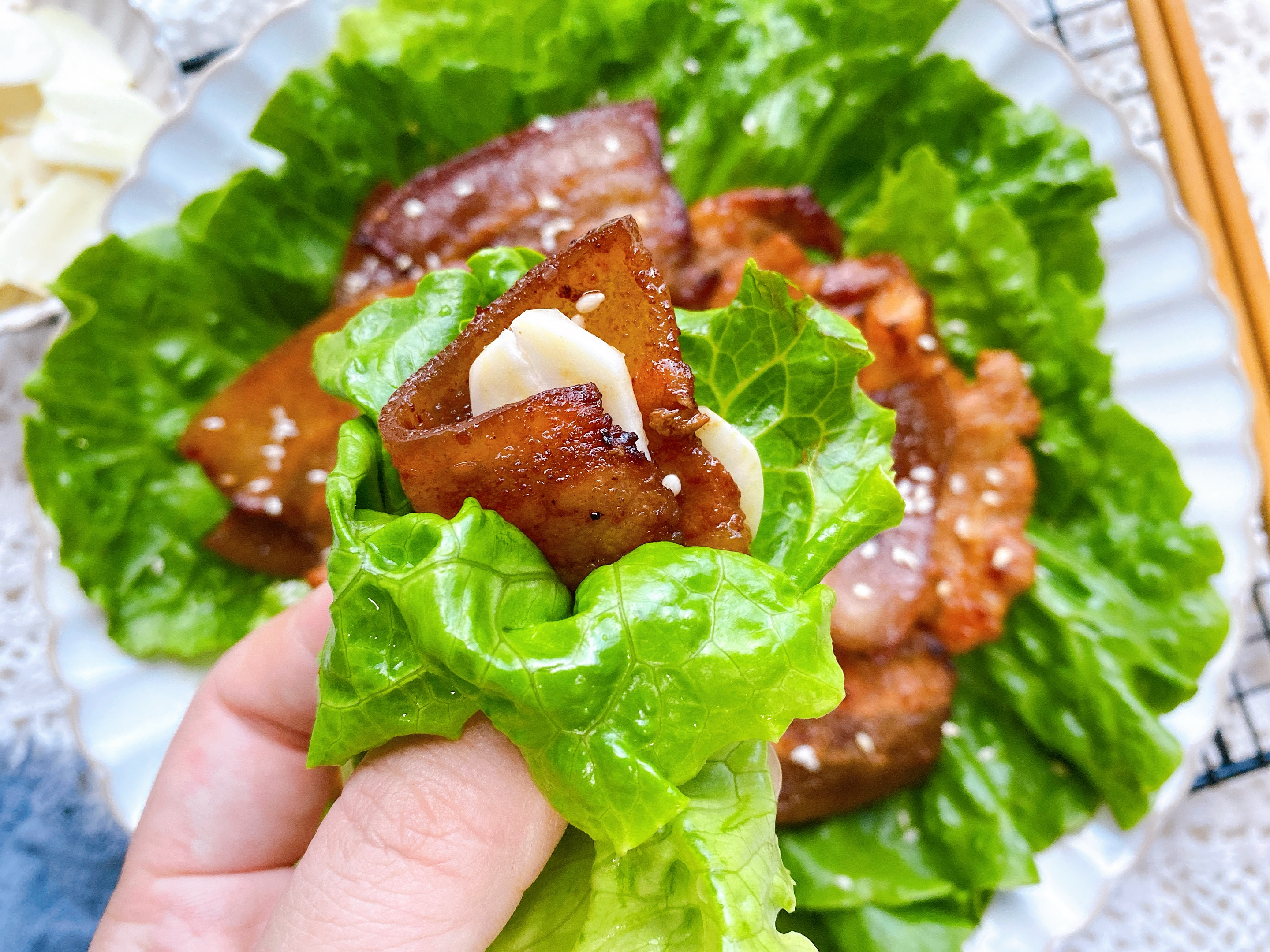 烤肉最简单的做法，2步搞定，鲜香入味，外焦里嫩，15元吃到撑