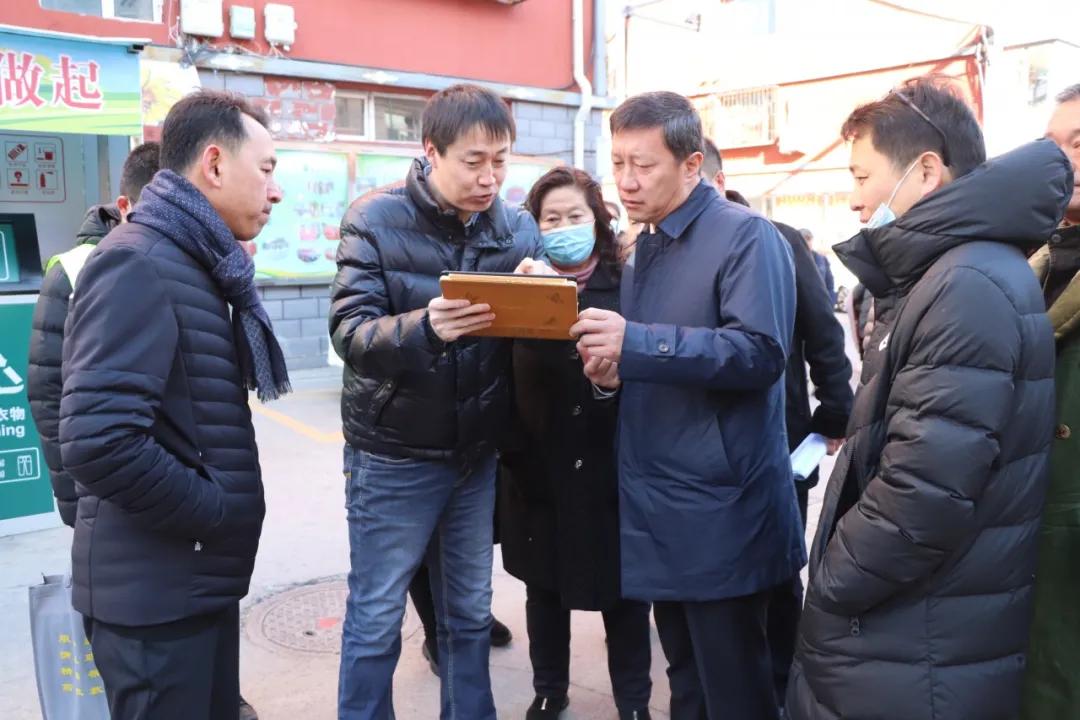亢永强一行实地督导调研社区工作